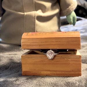 Sterling silver tear drop ring 💍